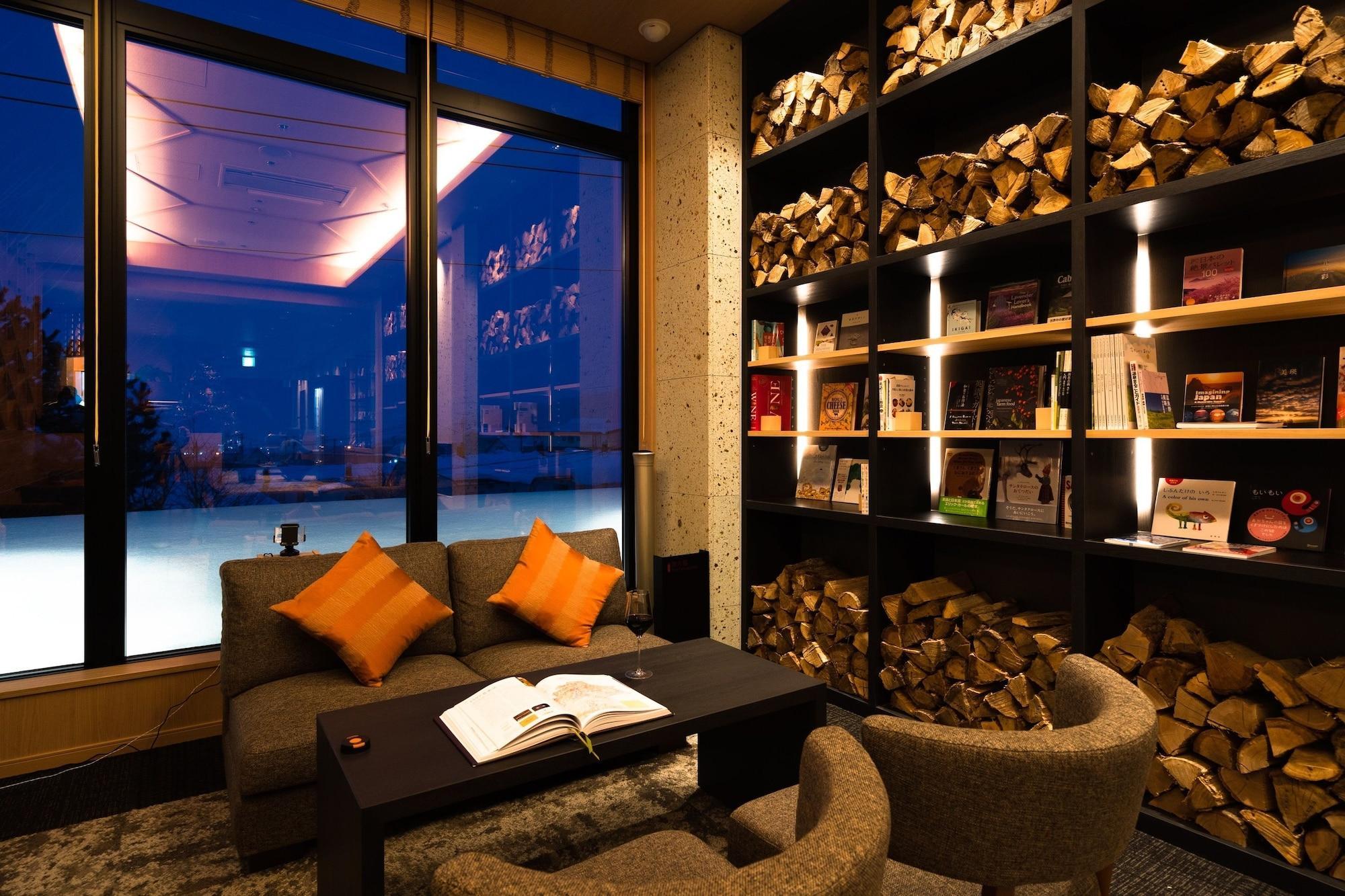 Winery Hotel And Condominium Hitohana NakaNakafurano Εξωτερικό φωτογραφία