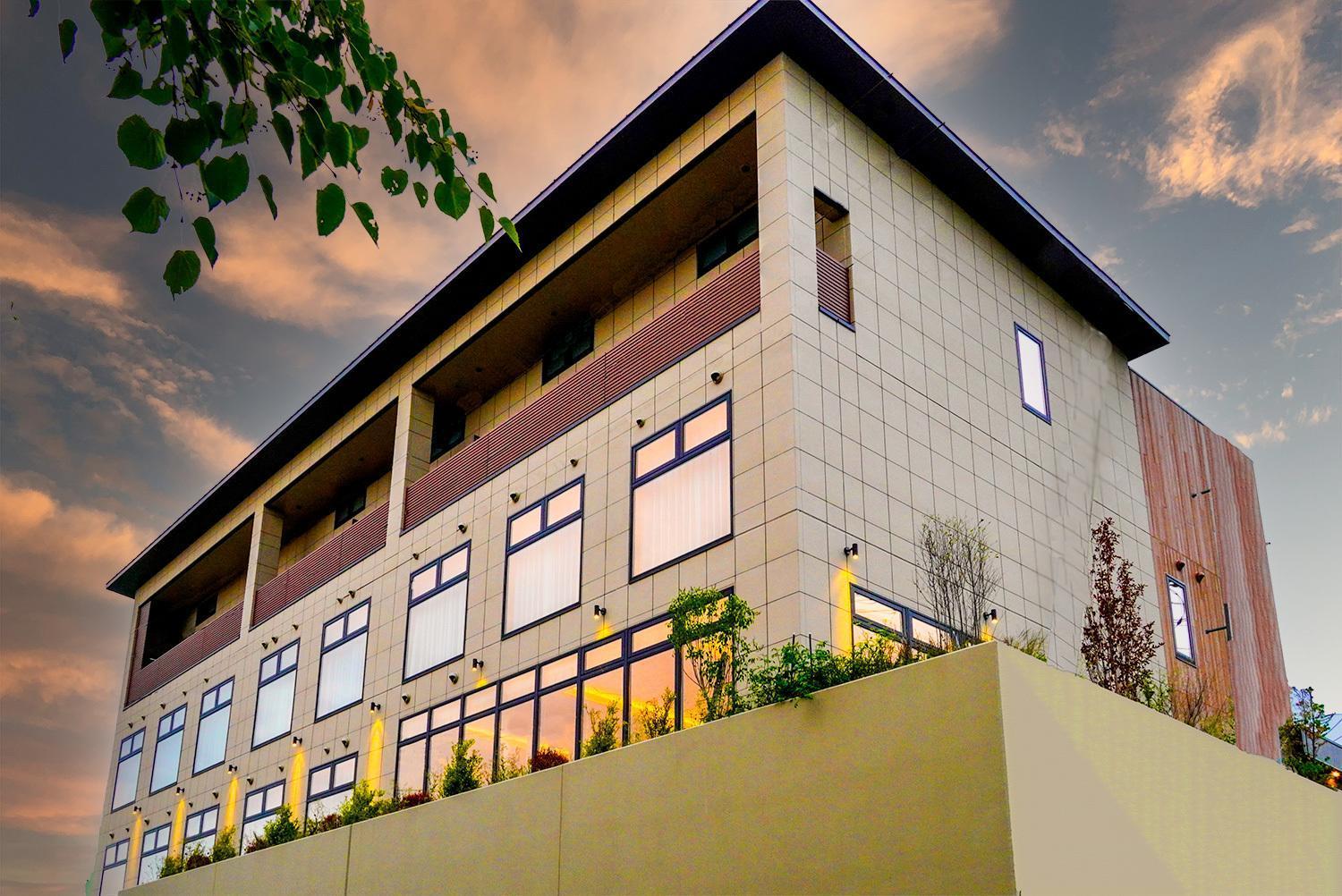 Winery Hotel And Condominium Hitohana NakaNakafurano Εξωτερικό φωτογραφία