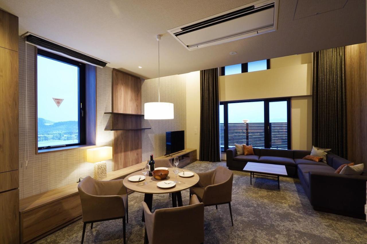 Winery Hotel And Condominium Hitohana NakaNakafurano Εξωτερικό φωτογραφία