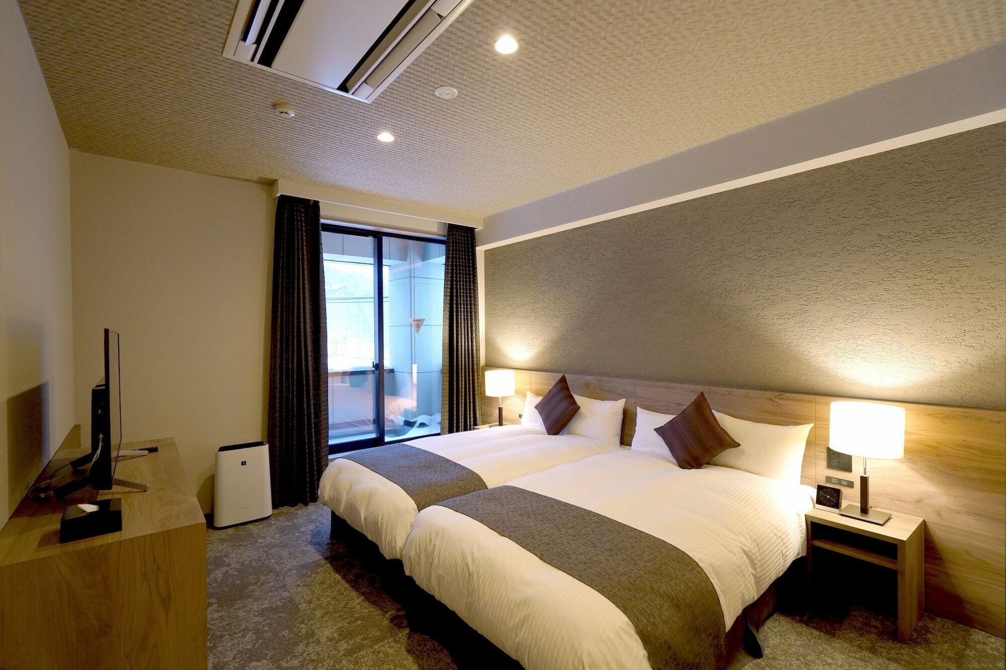 Winery Hotel And Condominium Hitohana NakaNakafurano Εξωτερικό φωτογραφία